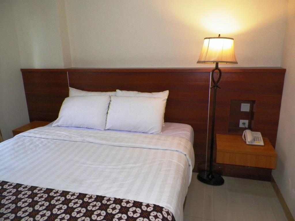 Maranatha Grand Hotel Yogyakarta Exterior photo